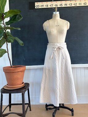 Caron Callahan Ivory A-Line Maxi Skirt Size 4 Belted Made in USA